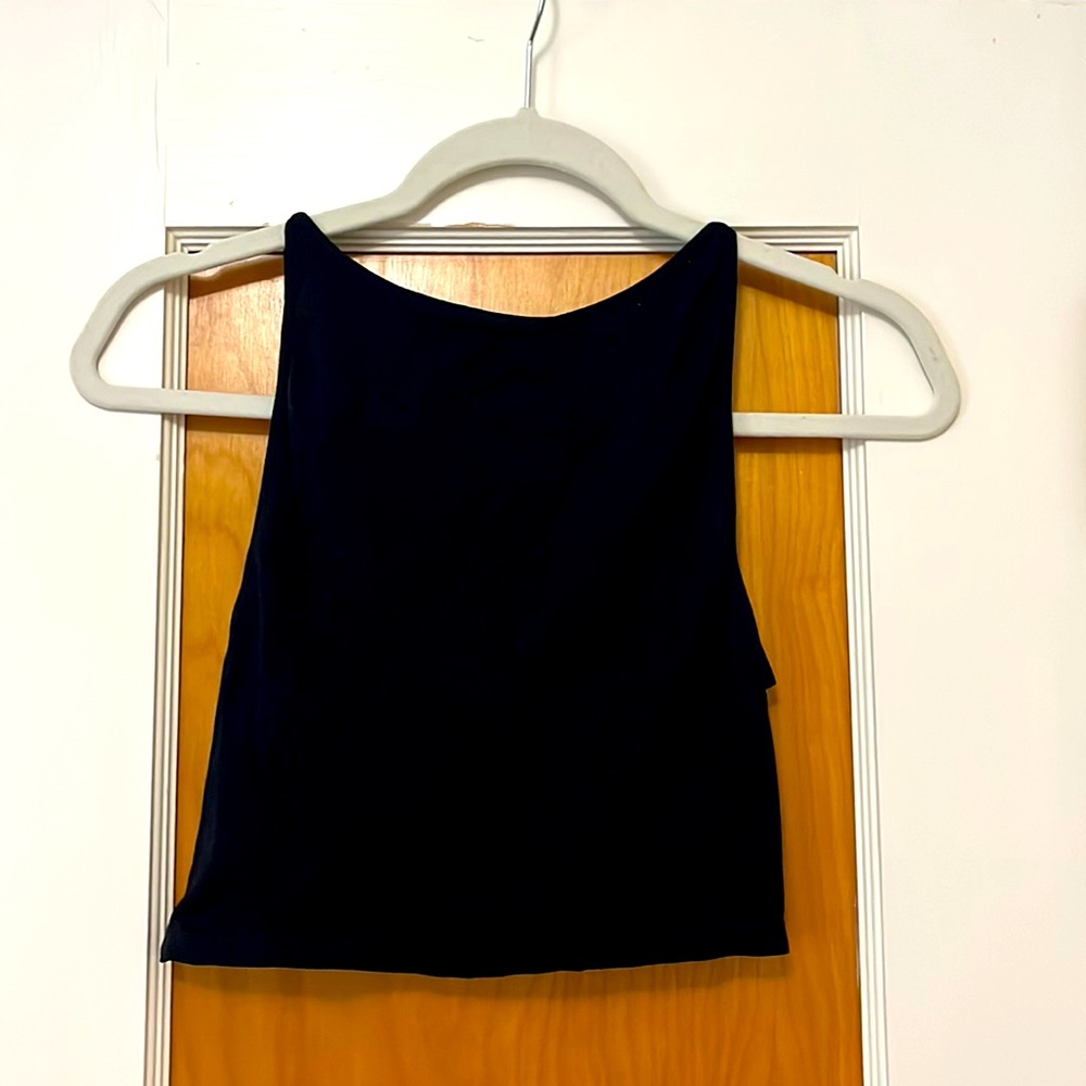 Free People black high neck cropped tank top. Women’s XS/S Stretchy!